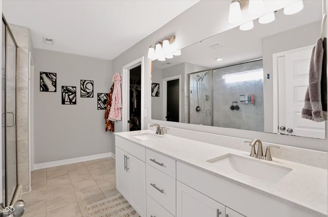 2447 S Copperstone Drive, New Palestine, IN 46163