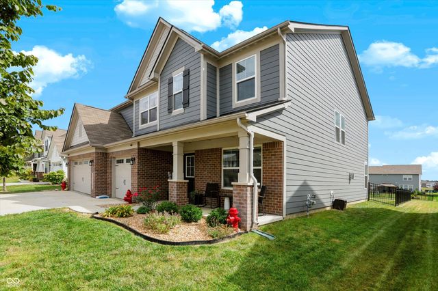 2447 S Copperstone Drive, New Palestine, IN 46163