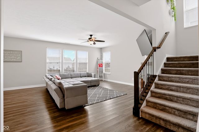 2447 S Copperstone Drive, New Palestine, IN 46163