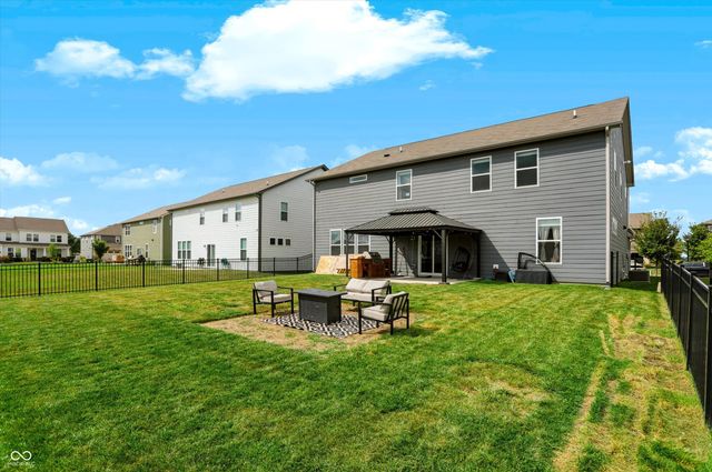 2447 S Copperstone Drive, New Palestine, IN 46163