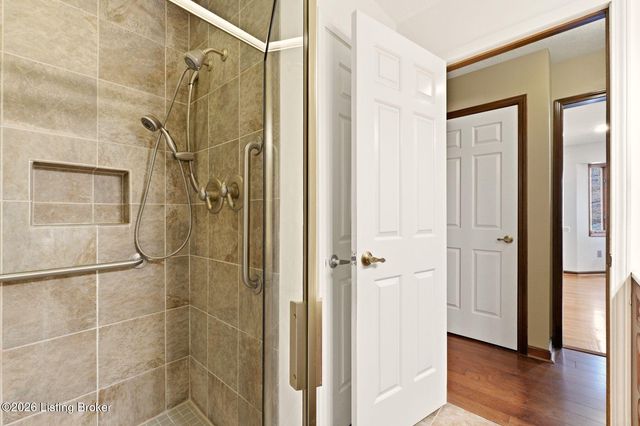 1703 Timber Trace, Louisville, KY 40214