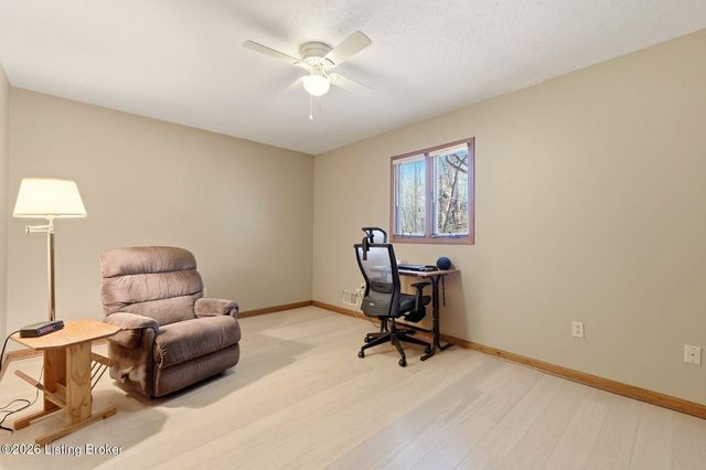 1703 Timber Trace, Louisville, KY 40214