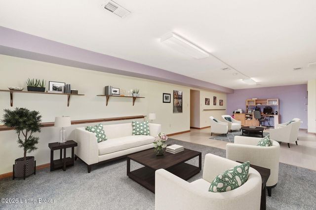 1703 Timber Trace, Louisville, KY 40214