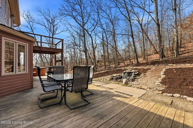 1703 Timber Trace, Louisville, KY 40214