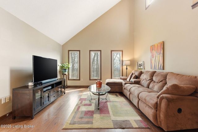 1703 Timber Trace, Louisville, KY 40214