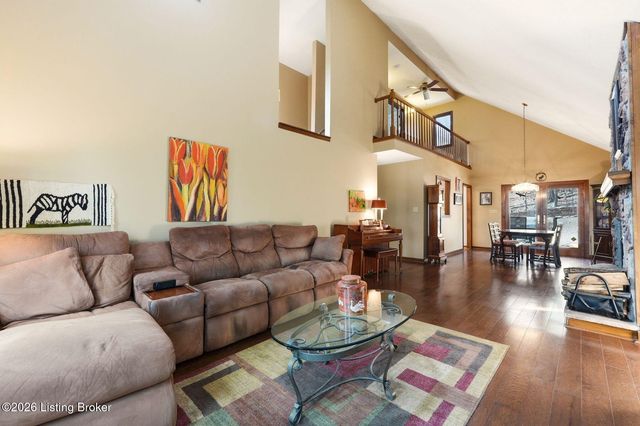 1703 Timber Trace, Louisville, KY 40214