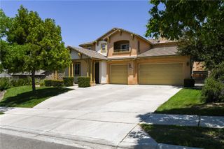 11692 Bluegrass Road, Yucaipa, CA 92399