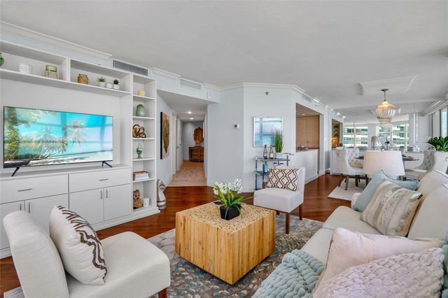 888 BLVD OF THE ARTS 1008, Sarasota, FL 34236