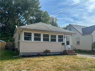 1201 Kenmore Avenue SE, Warren, OH 44484