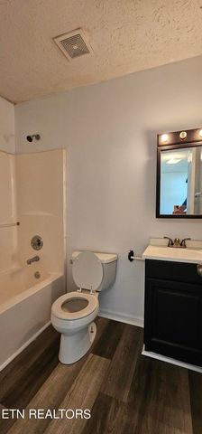 274 W Newcomen St, Alcoa, TN 37701