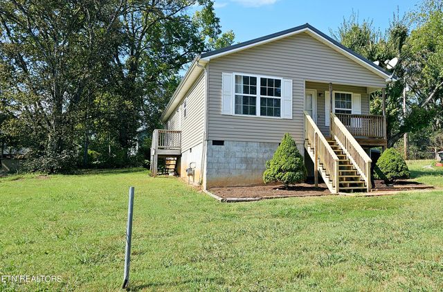 274 W Newcomen St, Alcoa, TN 37701