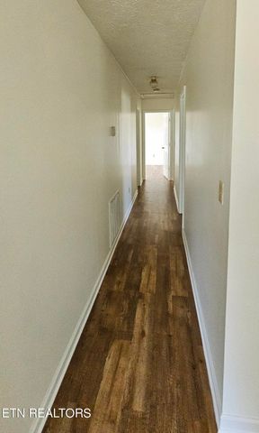 274 W Newcomen St, Alcoa, TN 37701