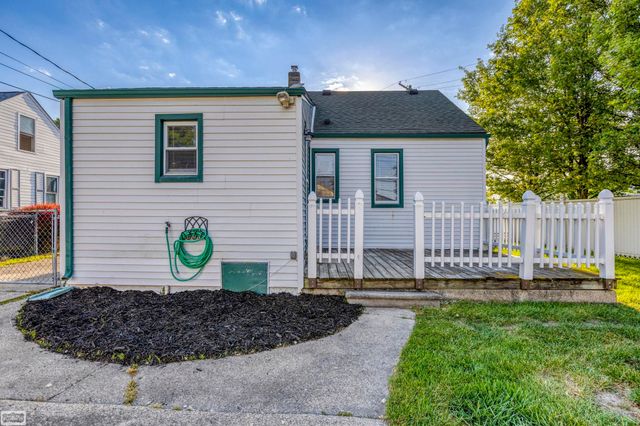 28631 Galloway Street, Roseville, MI 48066