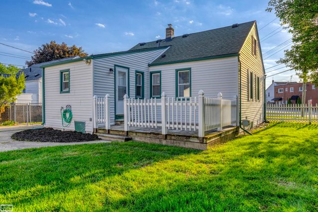 28631 Galloway Street, Roseville, MI 48066