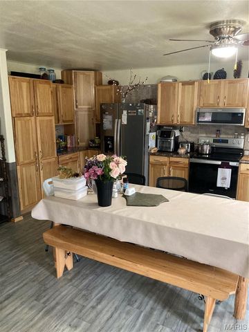 4166 County Road 6150, Salem, MO 65560