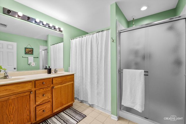 3250 Cool Springs Court 3250, Naperville, IL 60564