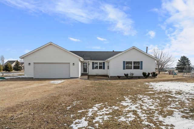 1360 214th Avenue, New Richmond, WI 54017