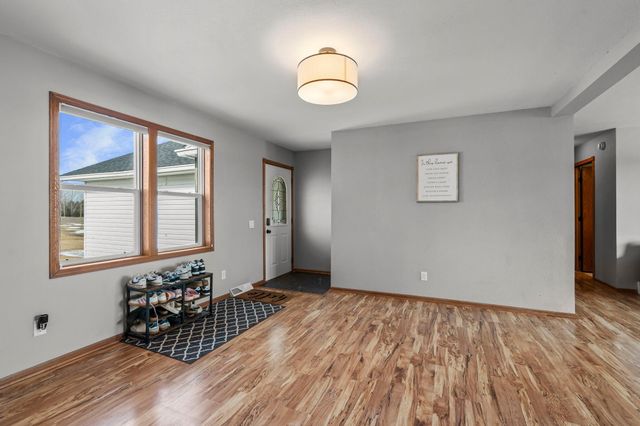 1360 214th Avenue, New Richmond, WI 54017
