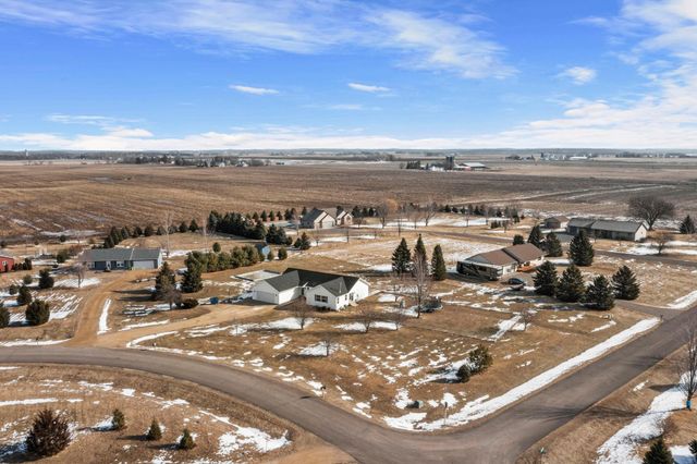 1360 214th Avenue, New Richmond, WI 54017