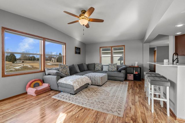 1360 214th Avenue, New Richmond, WI 54017
