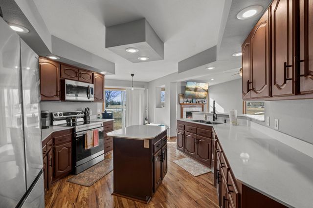 1360 214th Avenue, New Richmond, WI 54017