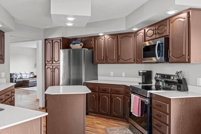 1360 214th Avenue, New Richmond, WI 54017
