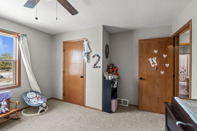 1360 214th Avenue, New Richmond, WI 54017