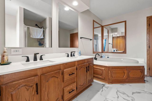 1360 214th Avenue, New Richmond, WI 54017