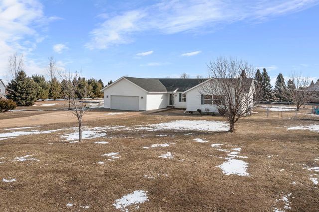 1360 214th Avenue, New Richmond, WI 54017