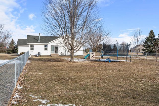 1360 214th Avenue, New Richmond, WI 54017
