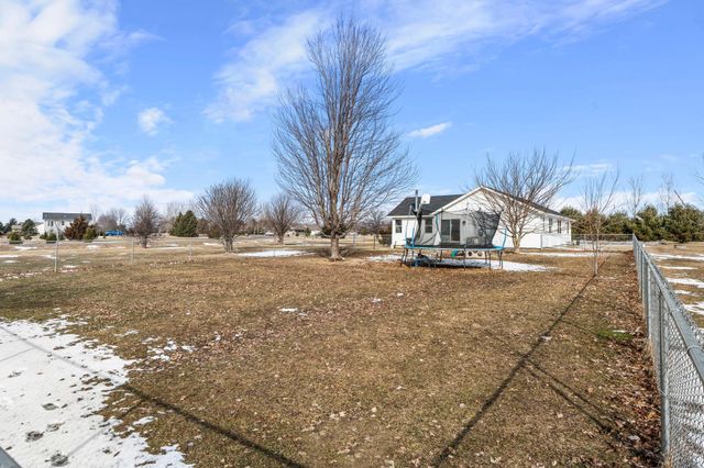 1360 214th Avenue, New Richmond, WI 54017
