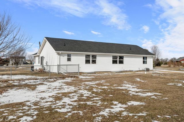 1360 214th Avenue, New Richmond, WI 54017