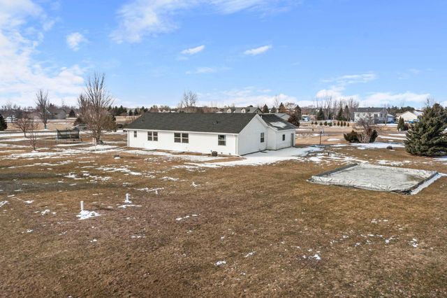 1360 214th Avenue, New Richmond, WI 54017
