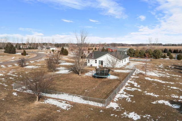 1360 214th Avenue, New Richmond, WI 54017