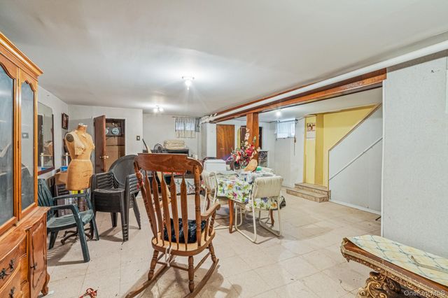 6923 59th Road, Maspeth, NY 11378