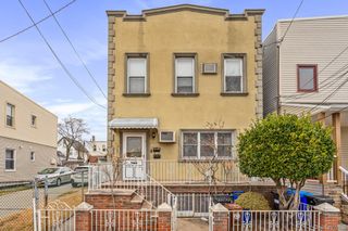 6923 59th Road, Maspeth, NY 11378