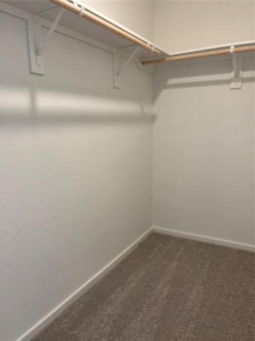 607 Amberwood Creek Drive, Crosby, TX 77532