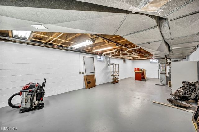 1720 Westhill Boulevard, Westlake, OH 44145