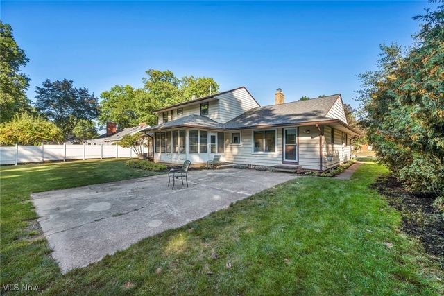 1720 Westhill Boulevard, Westlake, OH 44145