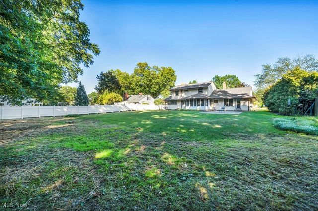 1720 Westhill Boulevard, Westlake, OH 44145