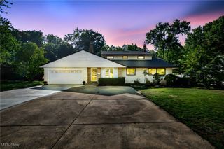 1720 Westhill Boulevard, Westlake, OH 44145