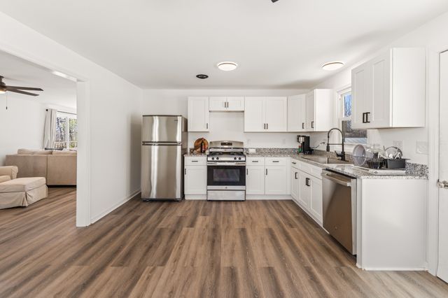 66 Highland Lane, Waverly, TN 37185