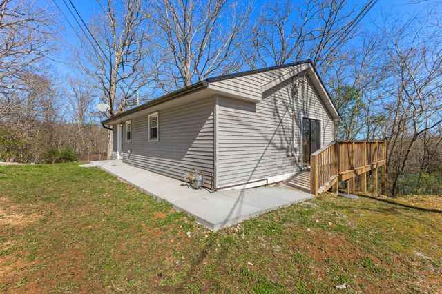 66 Highland Lane, Waverly, TN 37185