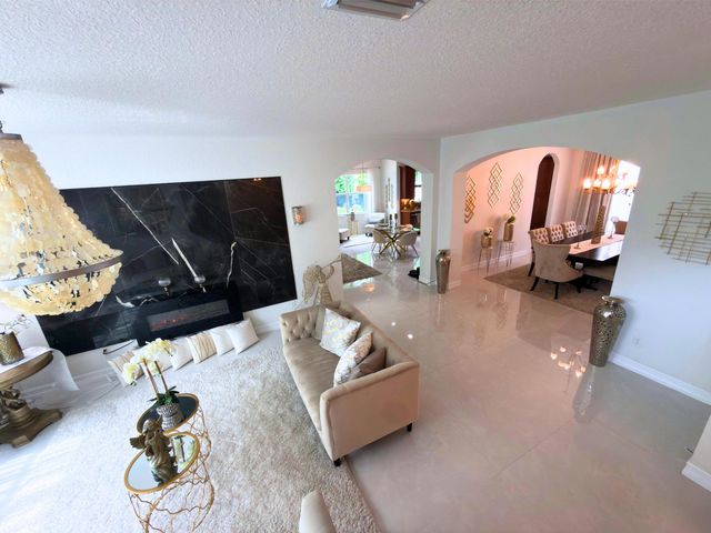 7943 Emerald Winds Circle, Boynton Beach, FL 33473
