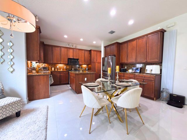 7943 Emerald Winds Circle, Boynton Beach, FL 33473