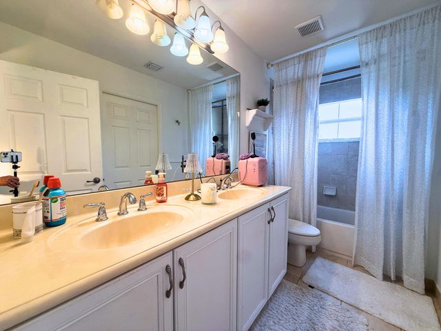 7943 Emerald Winds Circle, Boynton Beach, FL 33473