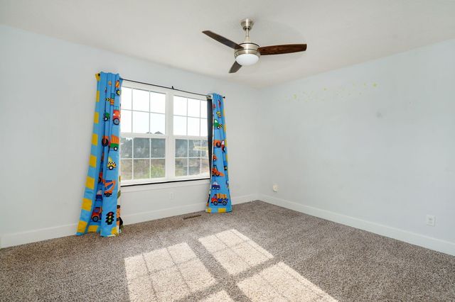 1611 East Hayloft Drive, Ozark, MO 65721