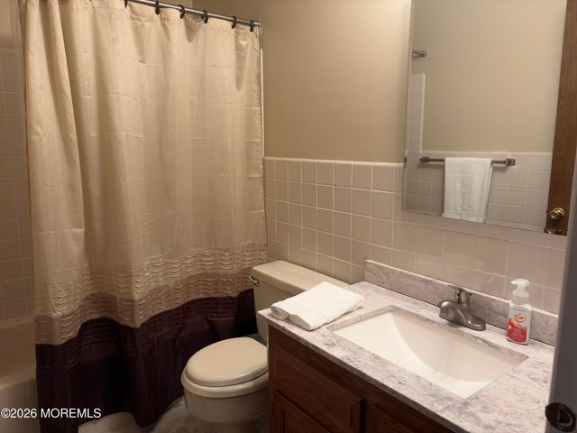 30 Milford Avenue 52, Whiting, NJ 08759