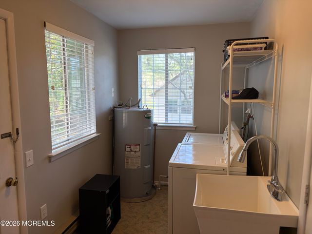 30 Milford Avenue 52, Whiting, NJ 08759