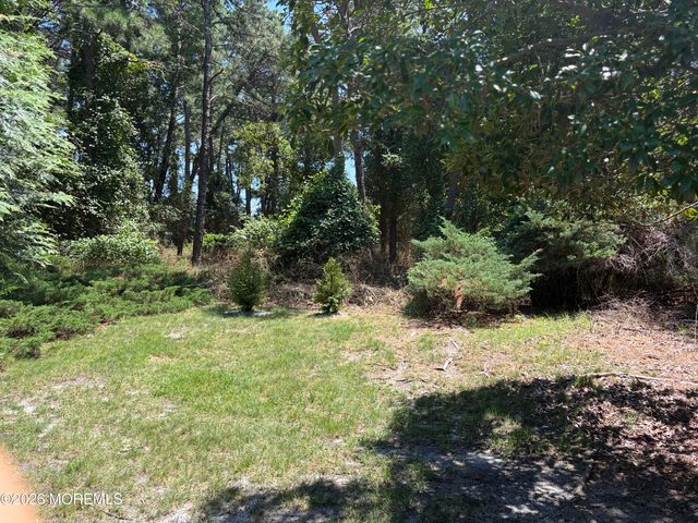 30 Milford Avenue 52, Whiting, NJ 08759